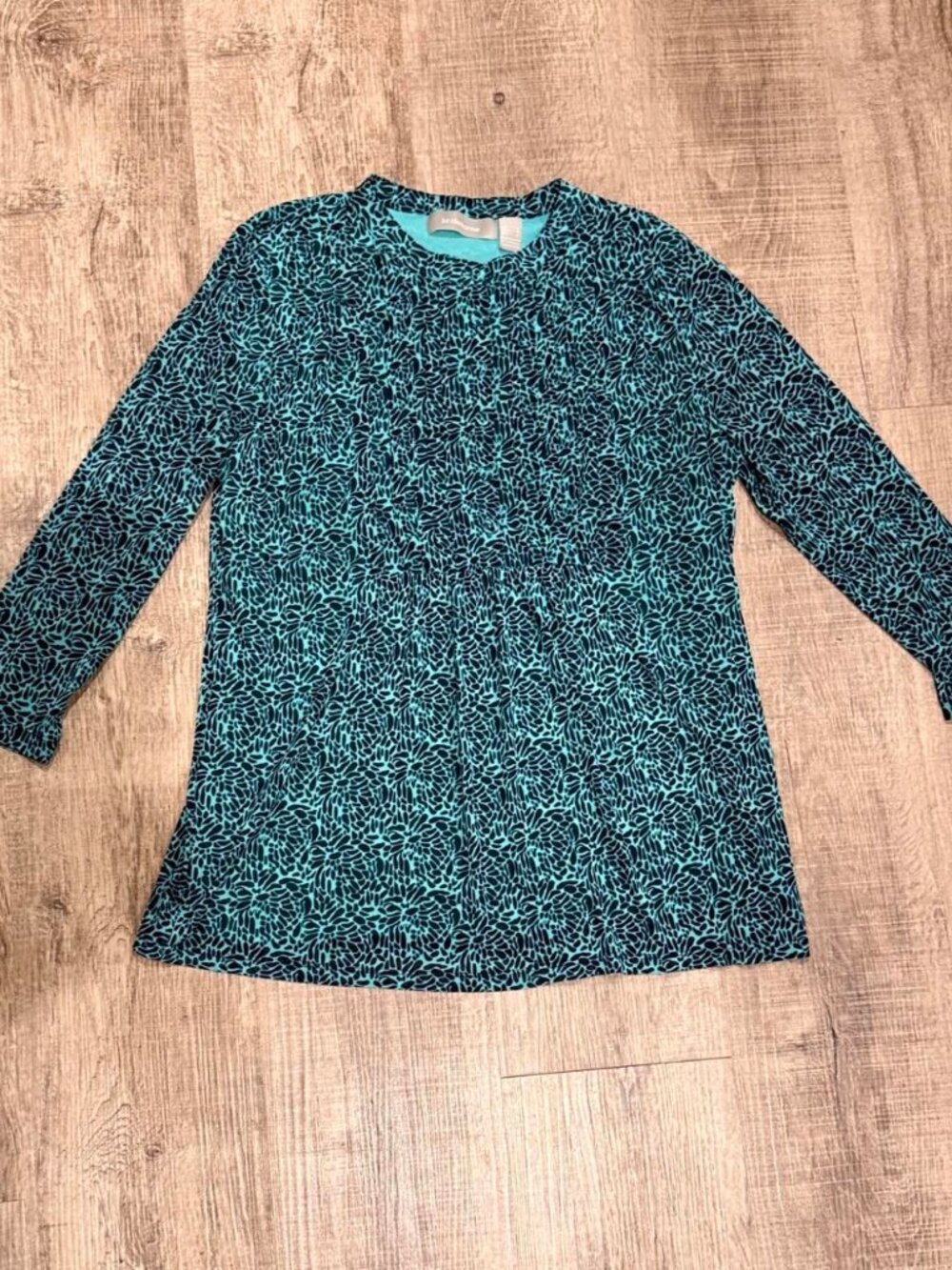Liz Claiborne Teal Printed Sheer Mesh Overlay Top – Pintuck Pleated Lined Blouse